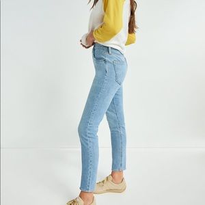 Aritzia Yoko High Rise Slim Jeans